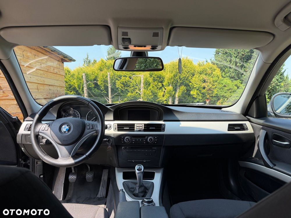 BMW Seria 3 - 16