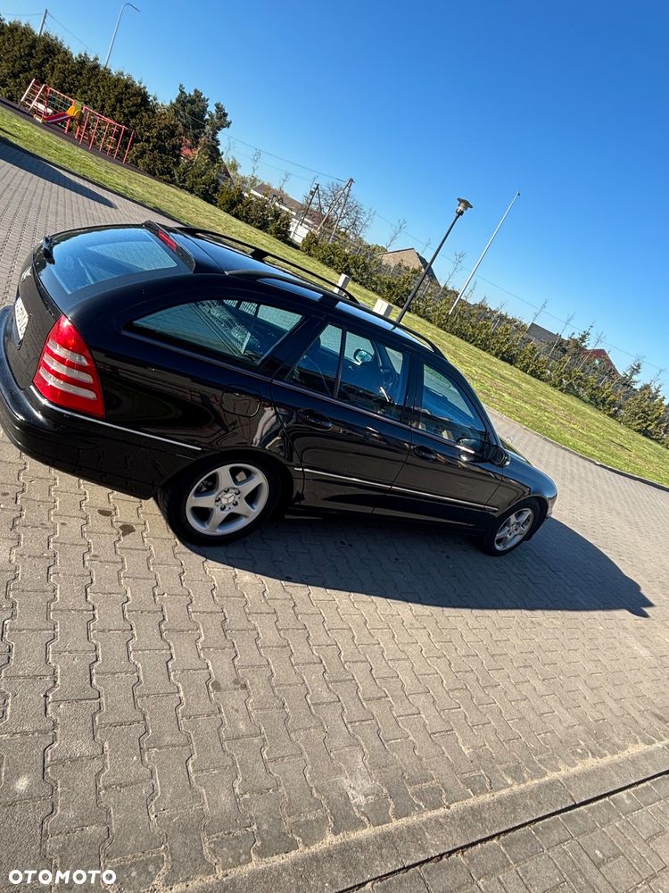 Mercedes-Benz Klasa C 270 T CDI Avangarde - 4