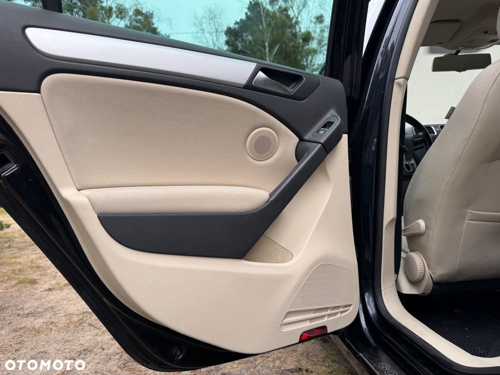 Volkswagen Golf 1.4 TSI Highline DSG - 15