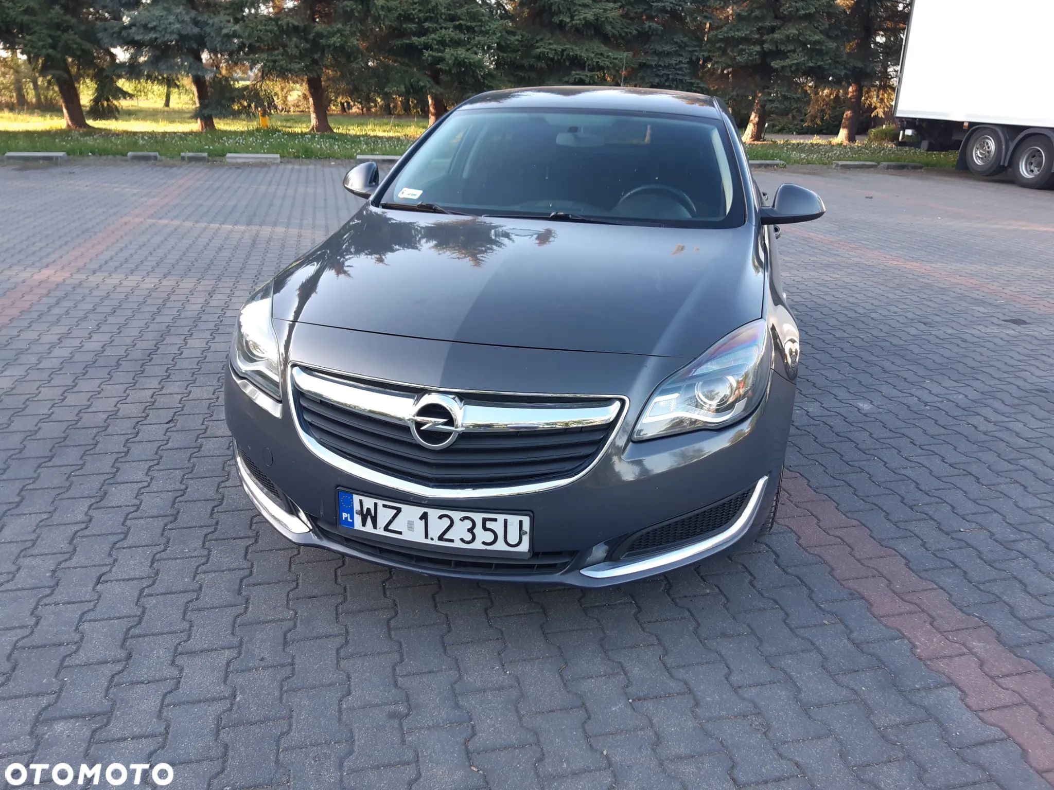 Opel Insignia 1.8 - 1
