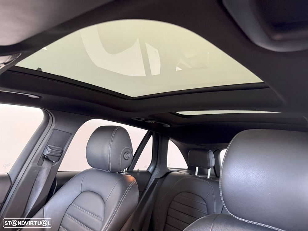 Mercedes-Benz GLC 220 d 4Matic 9G-TRONIC AMG Line - 25