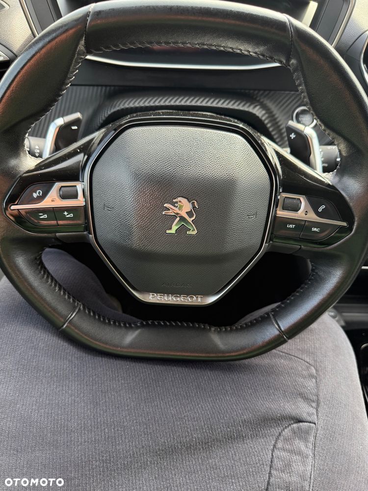 Peugeot 208 - 21
