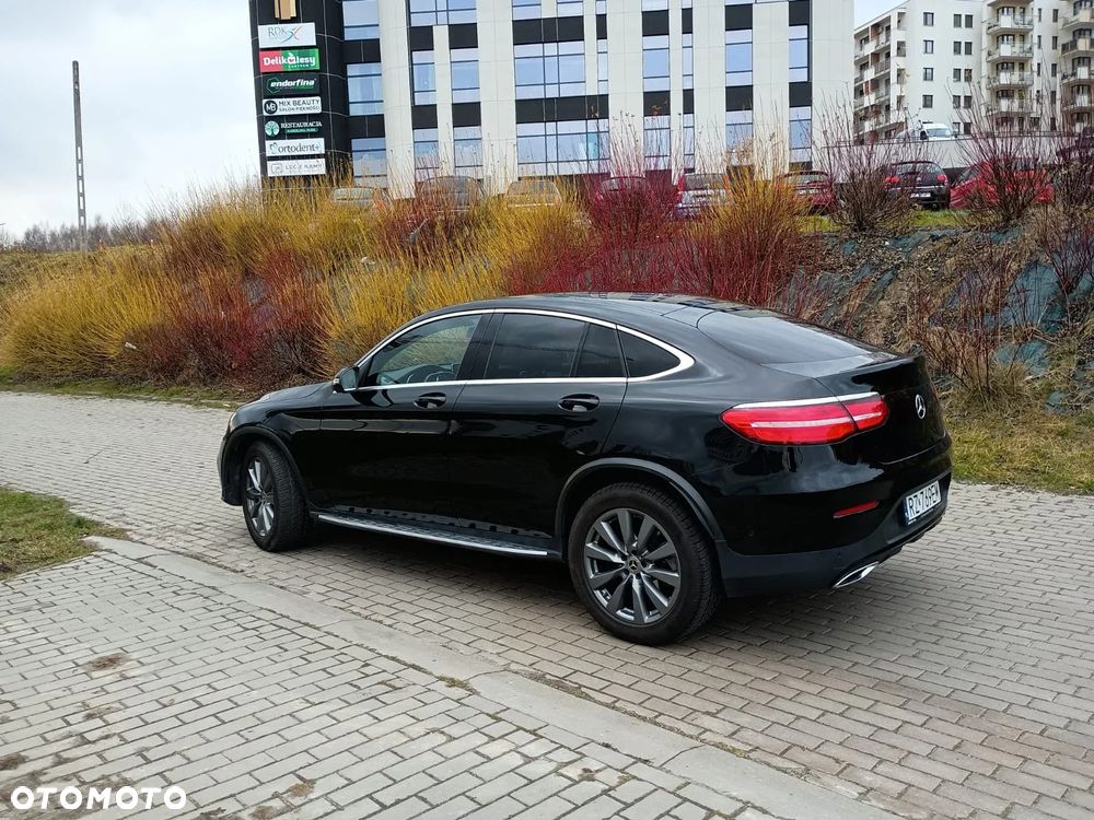 Mercedes-Benz GLC 220 d 4Matic 9G-TRONIC AMG Line - 9