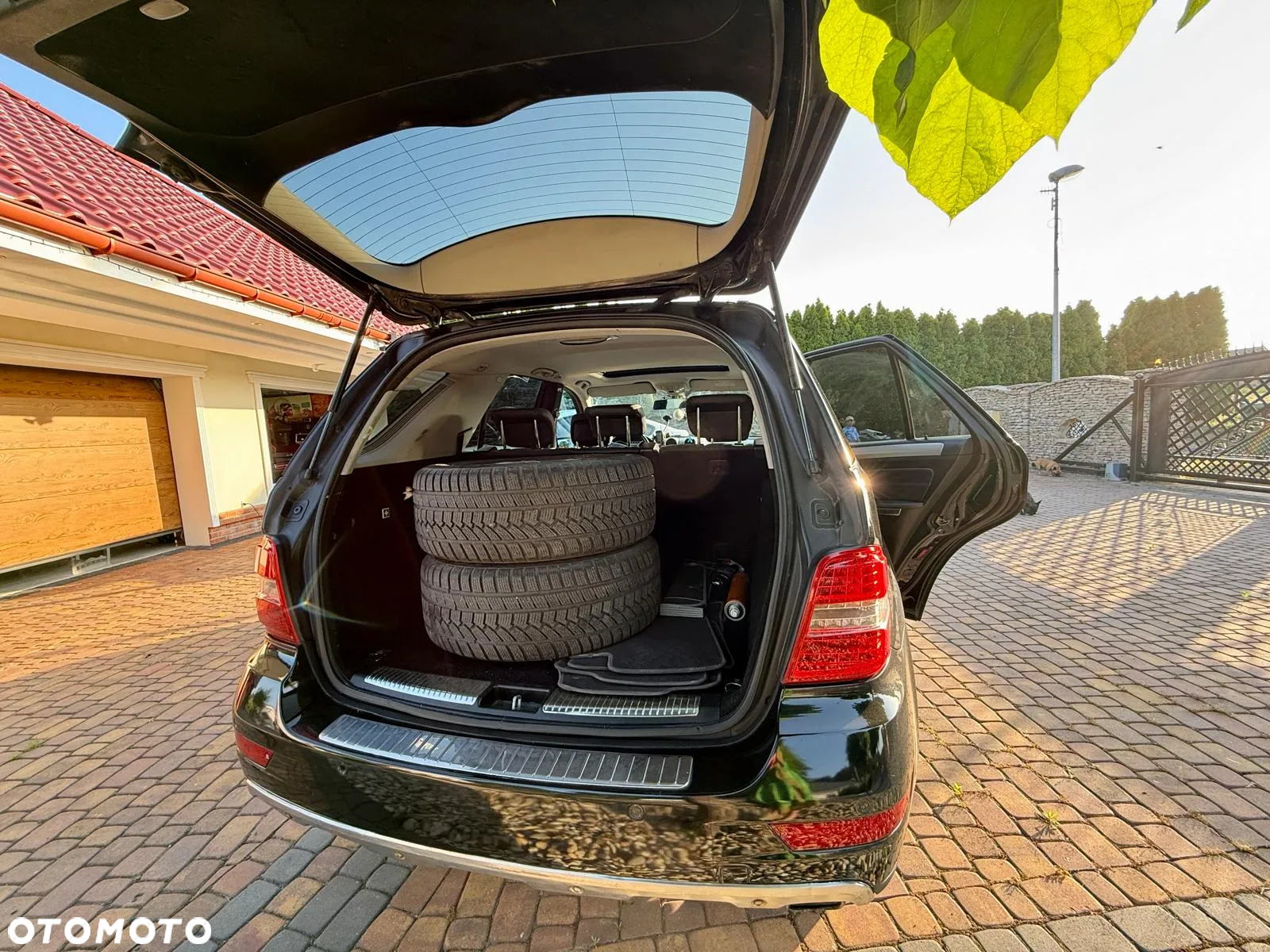 Mercedes-Benz ML - 10