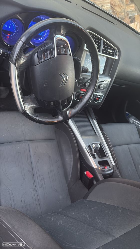 Citroën C4 1.6 e-HDi Exclusive CMP6 - 6