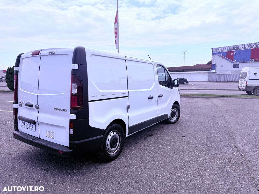 Renault Trafic 2.0 Blue dCi 130 Furgon Cabina Dubla L2H1 - 6