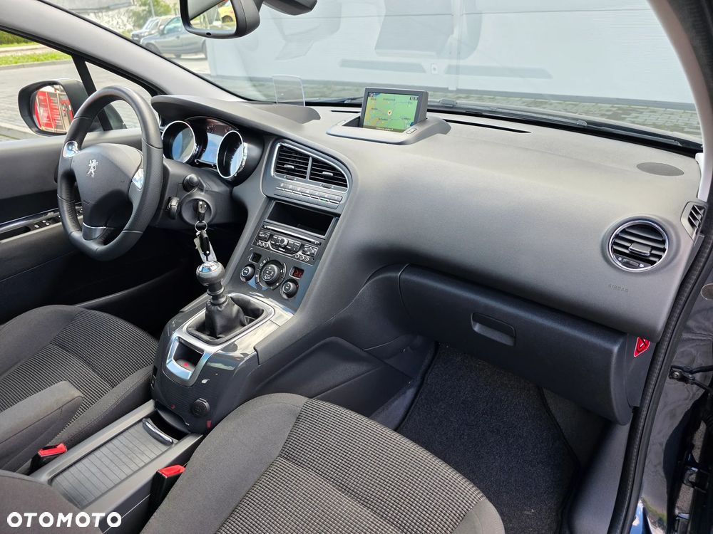 Peugeot 5008 HDI FAP 115 Allure - 23