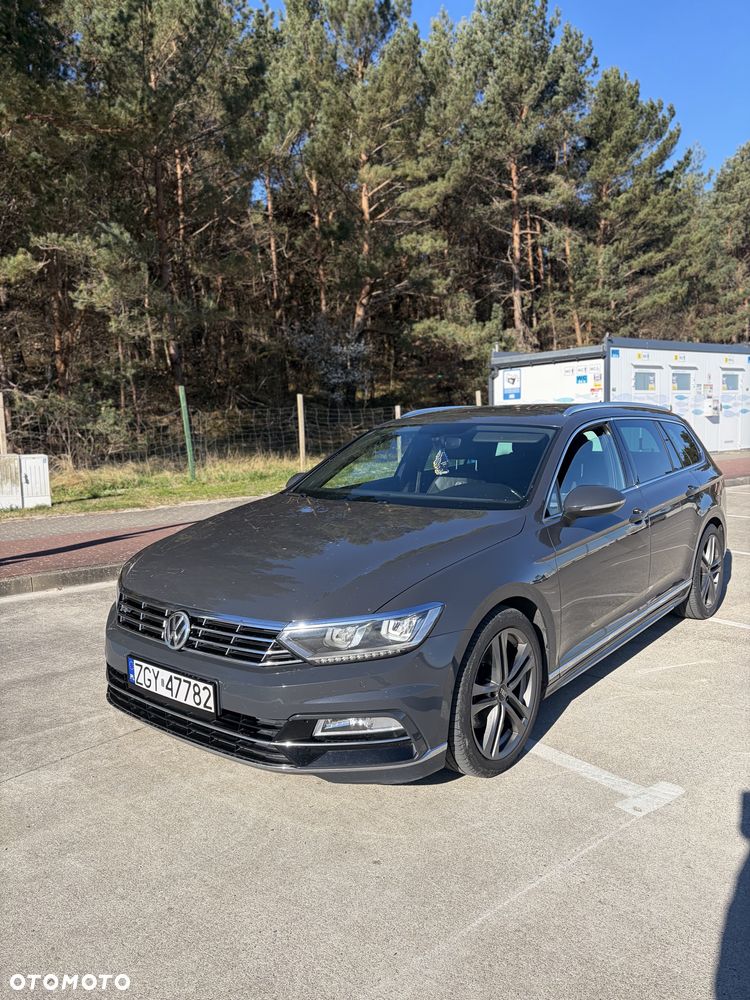 Volkswagen Passat - 1