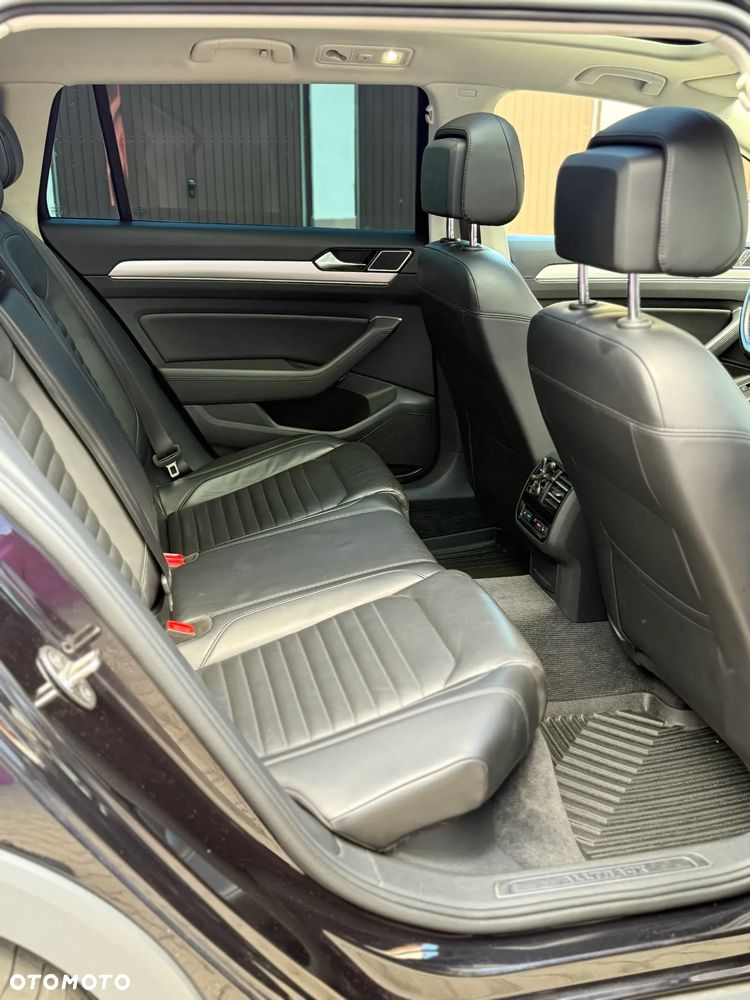 Volkswagen Passat Alltrack 2.0 TDI Bi-Turbo SCR 4Mot DSG - 35