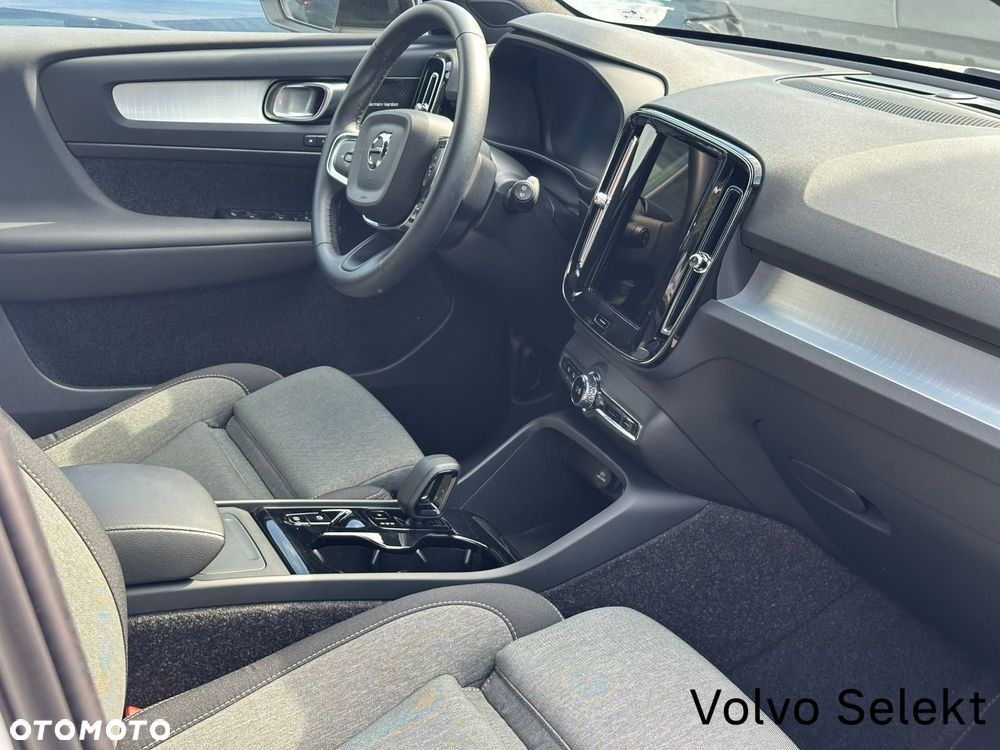 Volvo XC 40 - 33