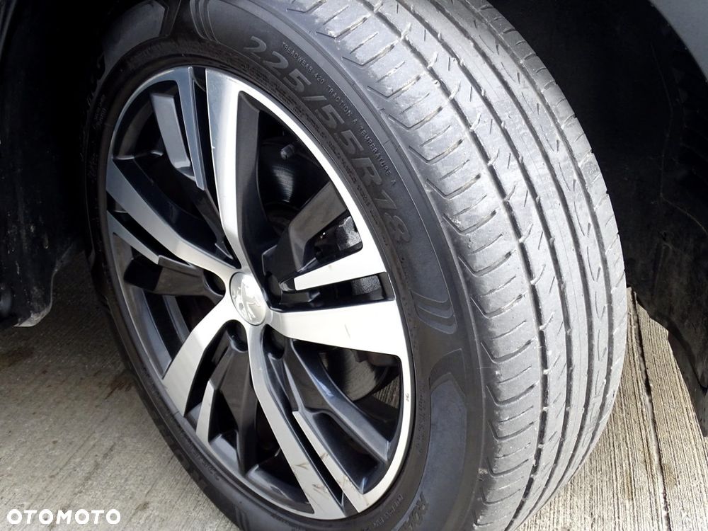 Peugeot 3008 PureTech 130 Stop & Start Allure - 28