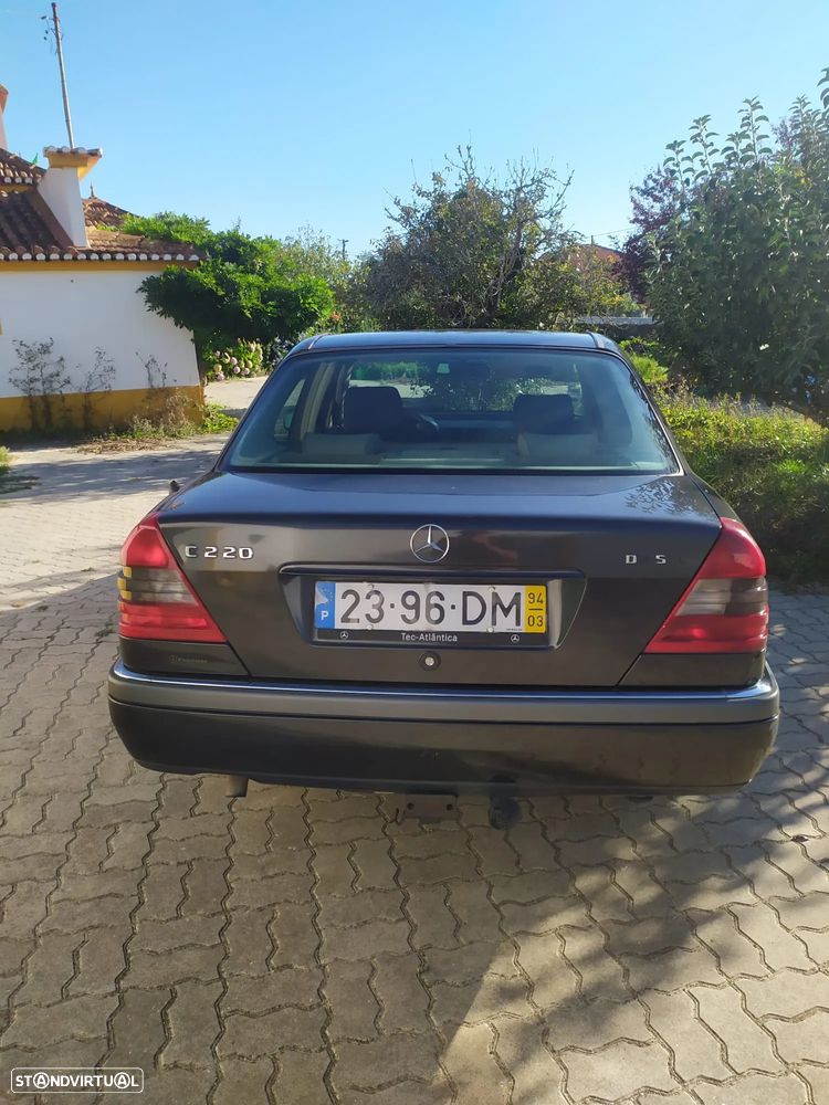 Mercedes-Benz C 220 D Elegance - 3