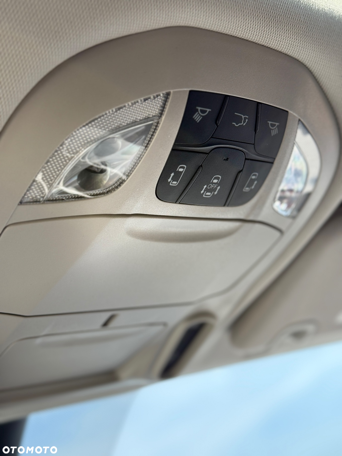 Chrysler Pacifica - 19
