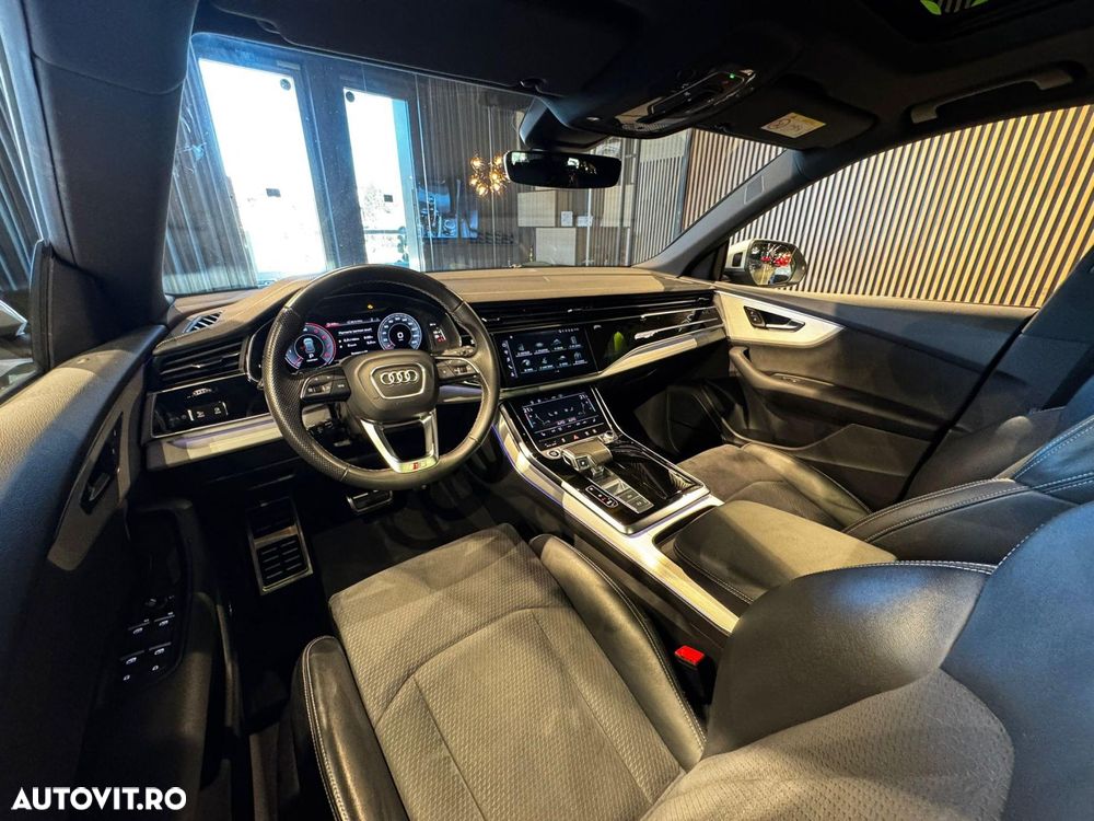 Audi Q8 - 10