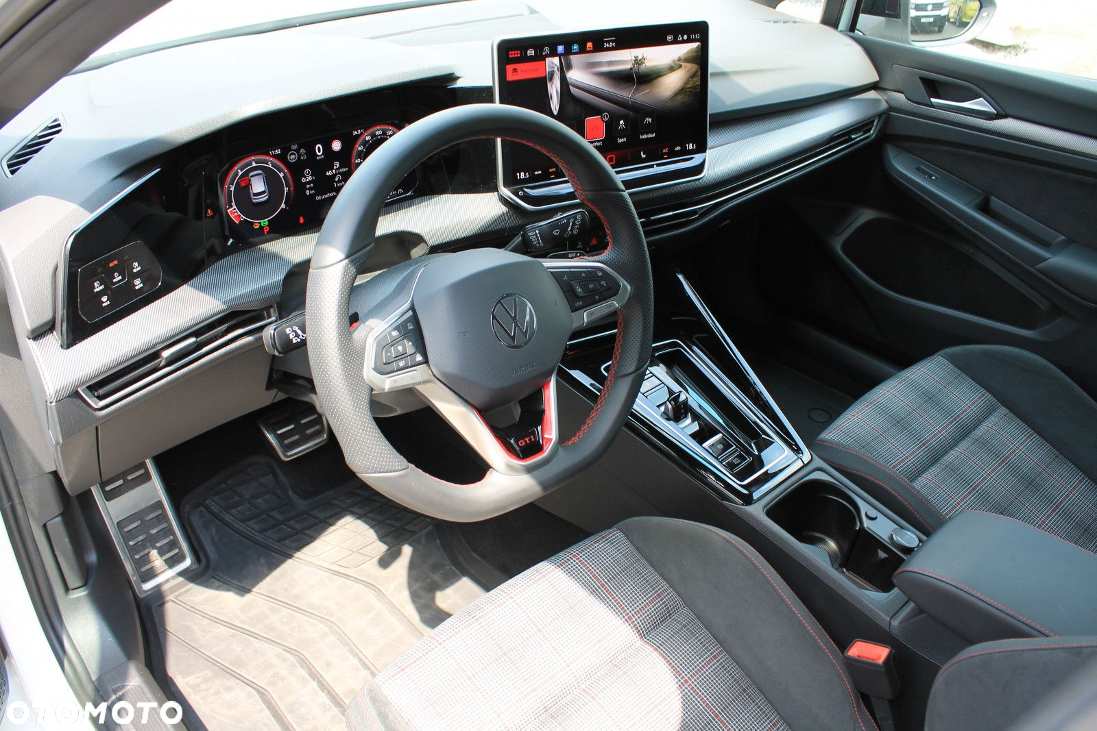 Volkswagen Golf - 10