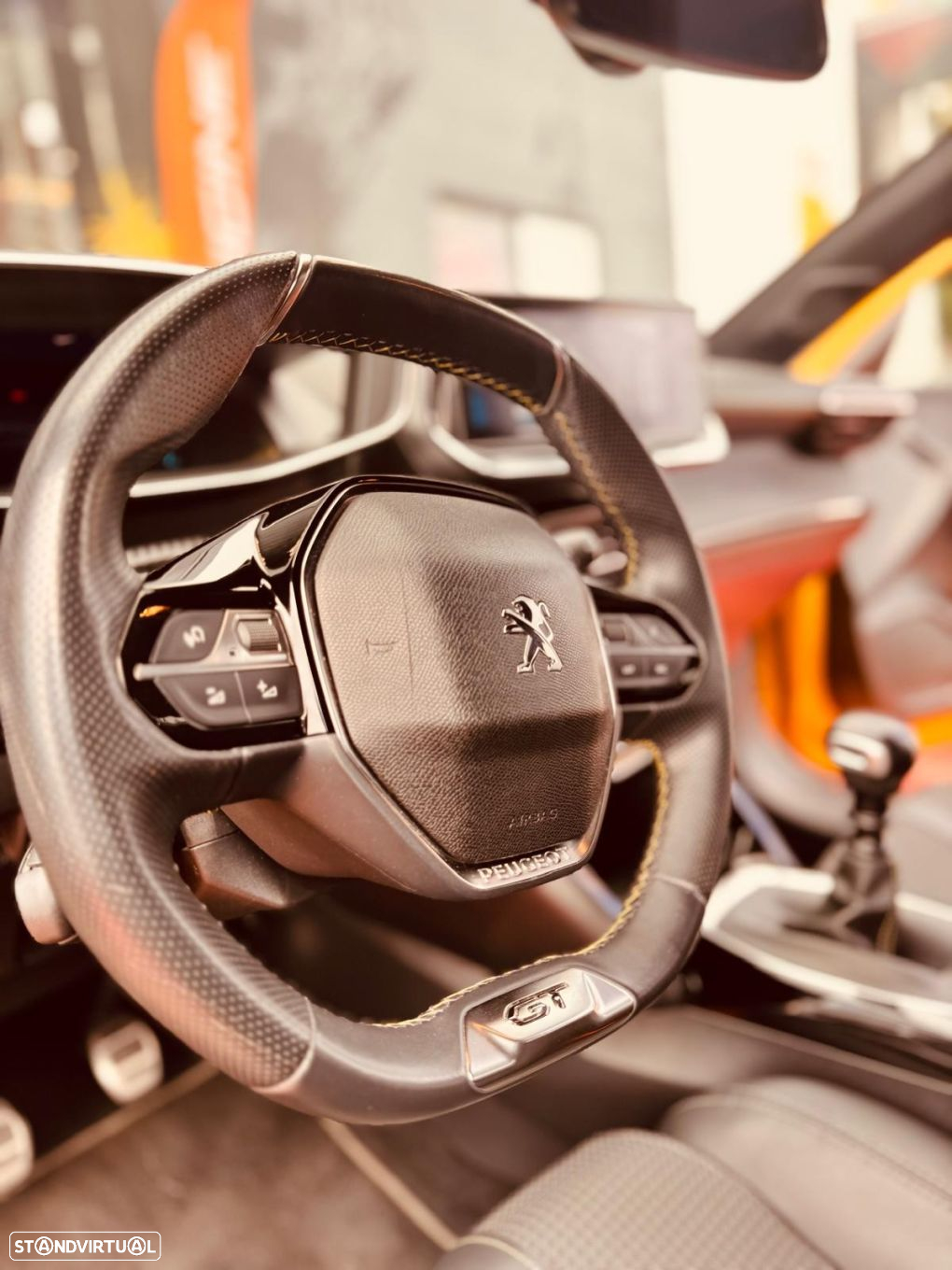 Peugeot 208 1.2 PureTech GT Line - 16