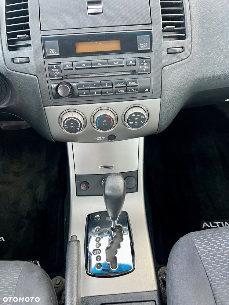 Nissan Altima - 18