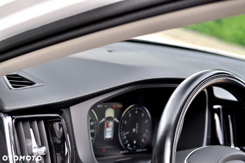 Volvo XC 60 B5 B Geartronic Inscription - 23