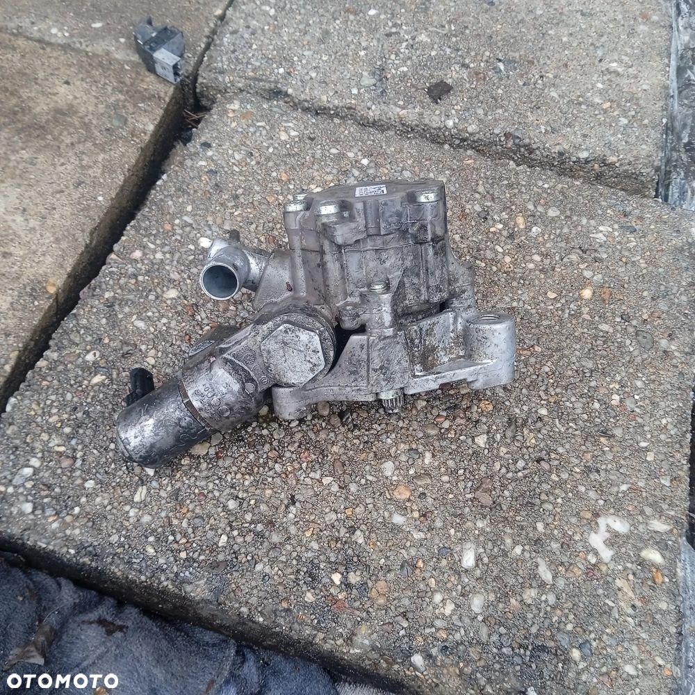 Pompa wspomagania 4.2FSI 8K0145154C - 3