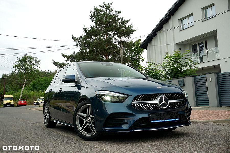 Mercedes-Benz Klasa B 180 7G-DCT AMG Line Advanced Plus - 3