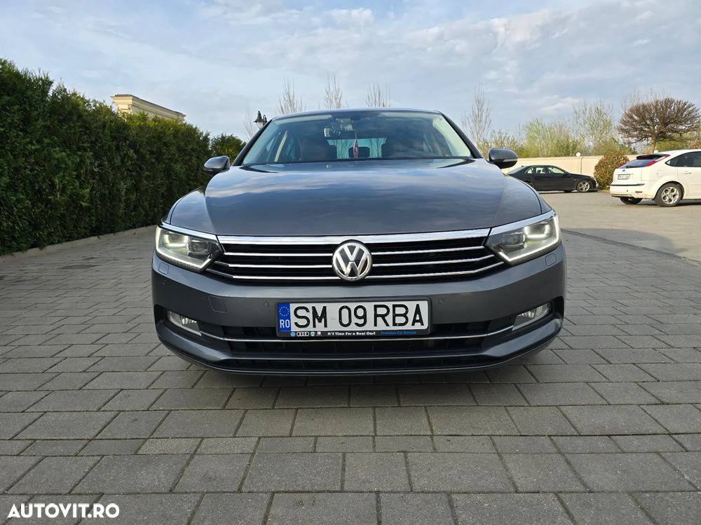Volkswagen Passat 2.0 TDI DSG Comfortline - 29