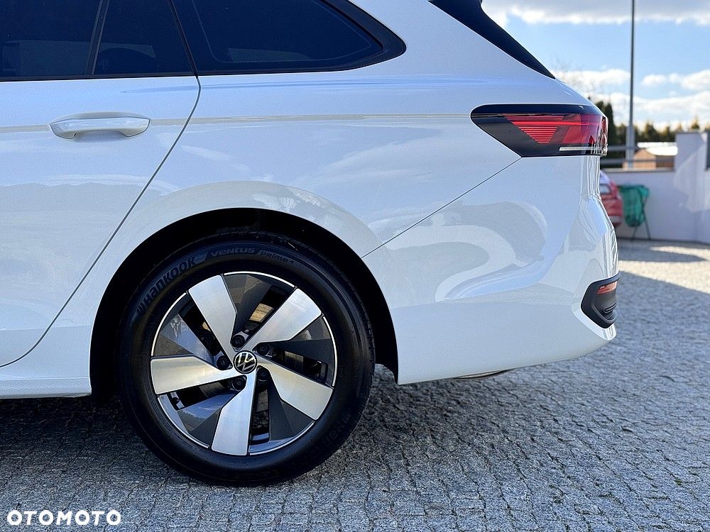 Volkswagen Passat - 13