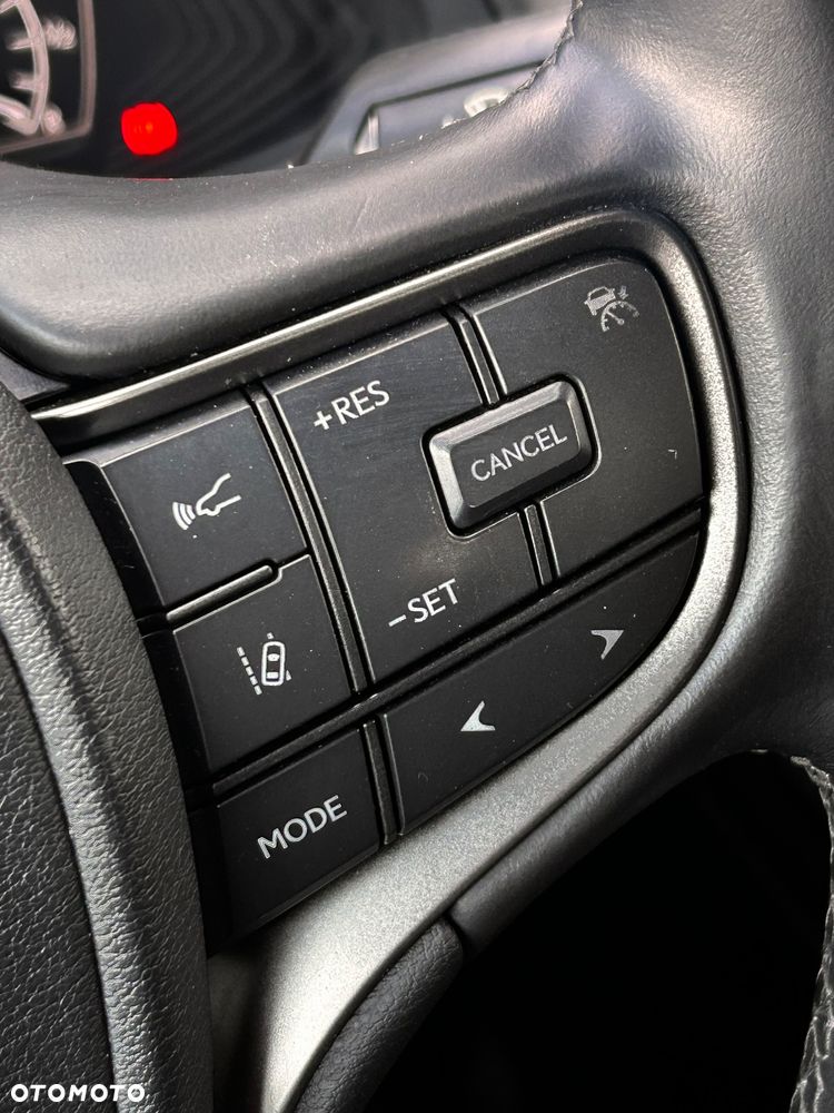 Lexus UX 250h Elegance 2WD - 35