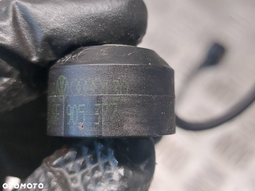 CZUJNIK POŁOŻENIA WAŁU + CZUJNIKI SPALANIA STUKOWEGO VW GOLF V 2.0 FSI - 6