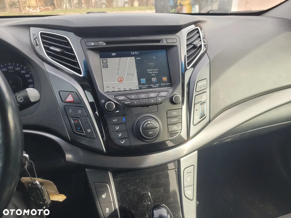 Hyundai i40 Kombi blue 1.7 CRDi DCT Premium - 17