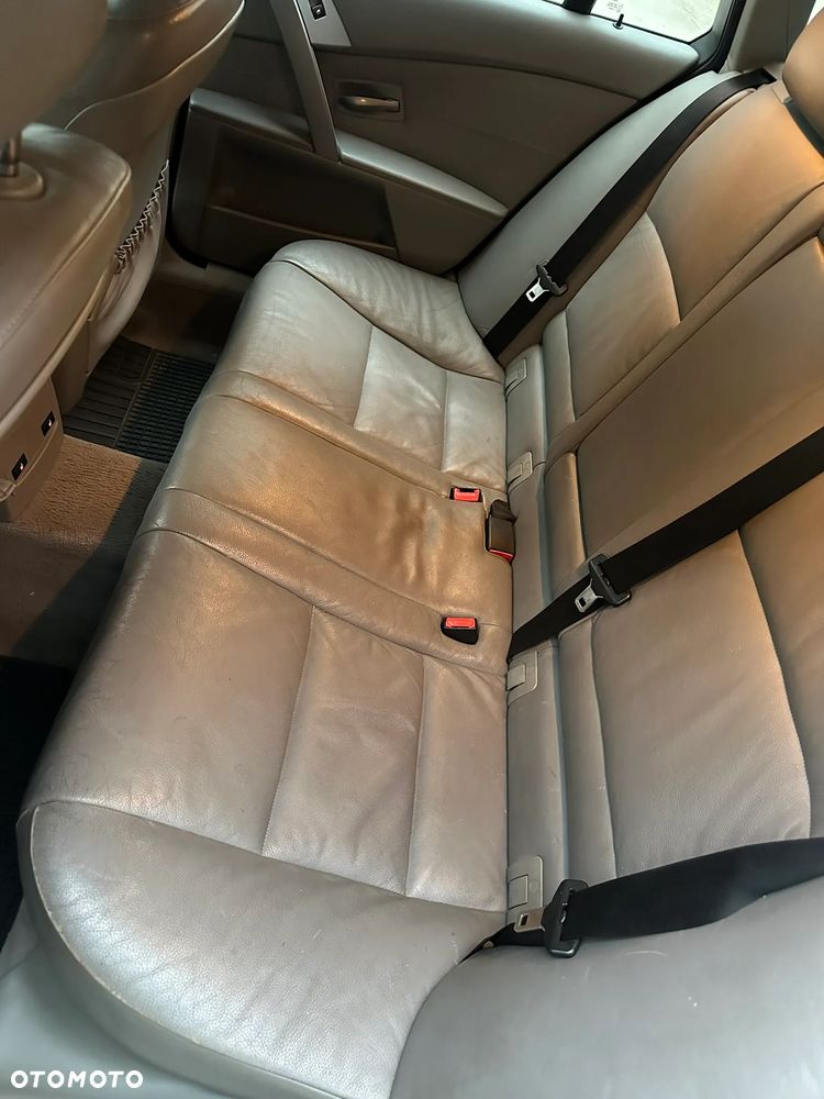 BMW Seria 5 - 17