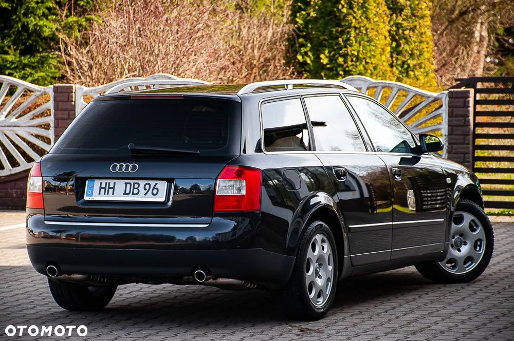 Audi A4 Avant 2.4 - 17