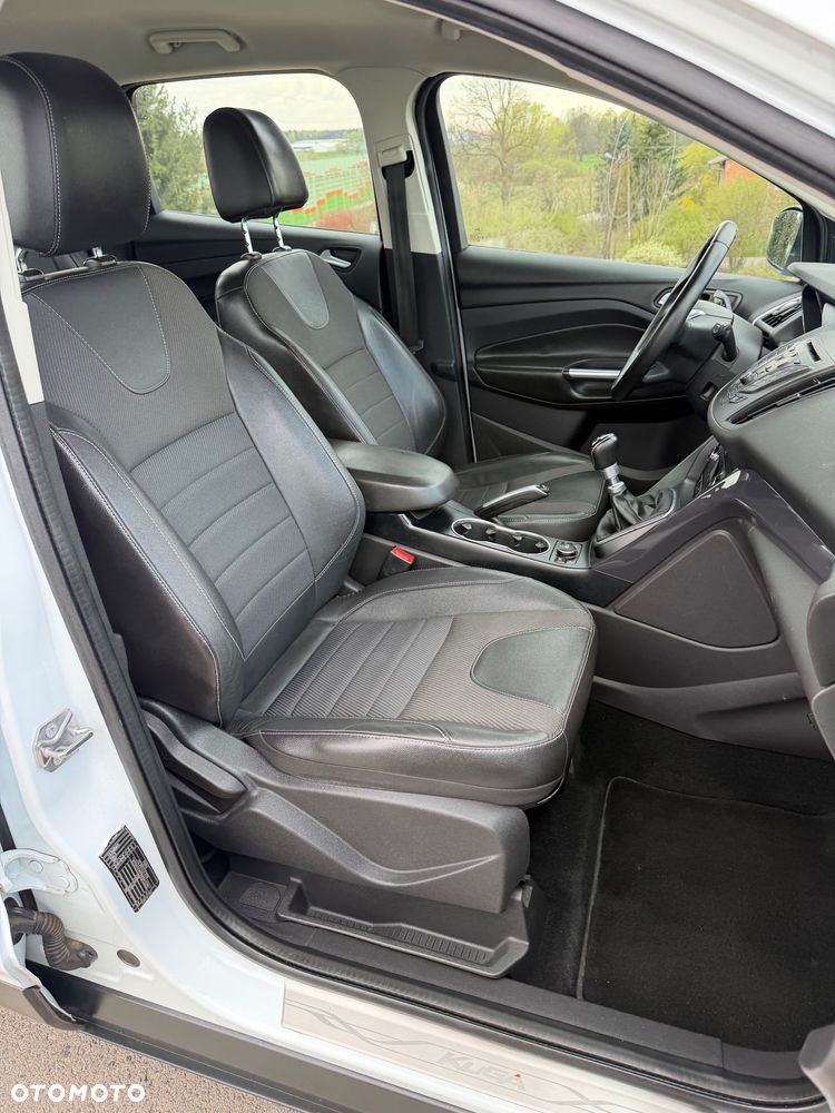 Ford Kuga 1.6 EcoBoost 2x4 Individual - 7