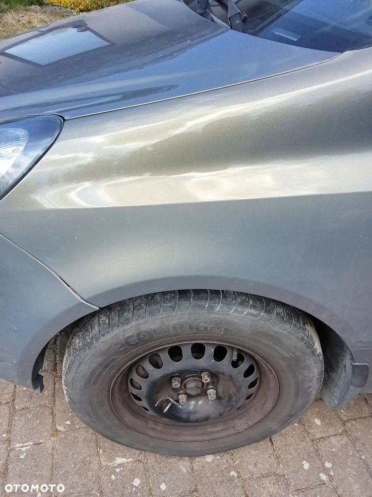 Opel Corsa 1.2 16V Essentia - 18