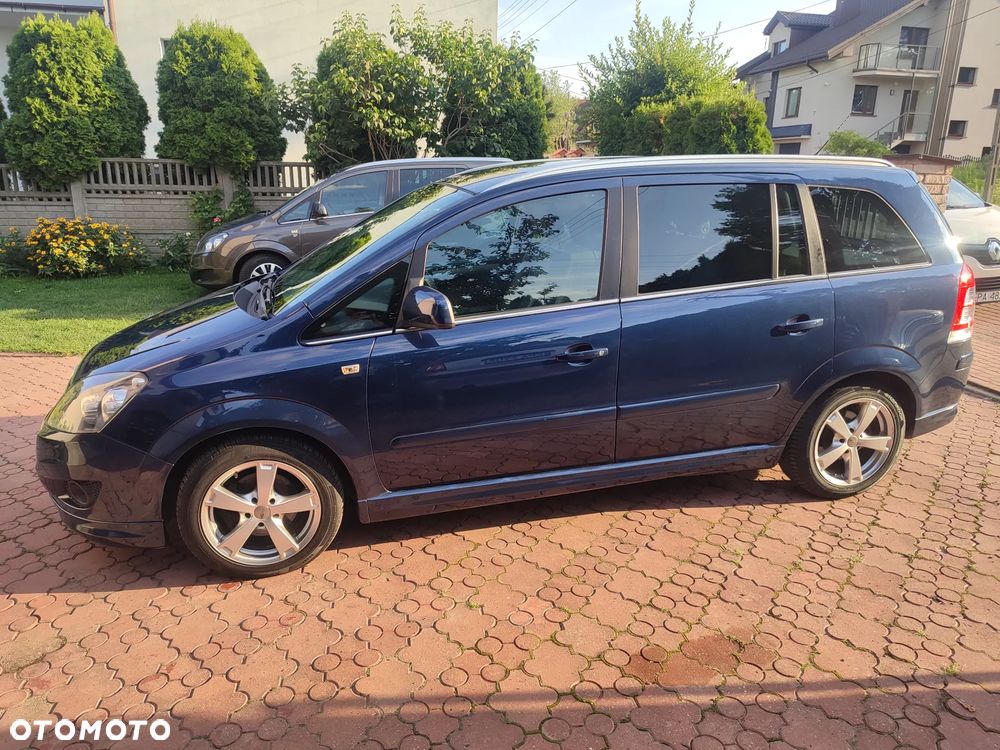 Opel Zafira - 12