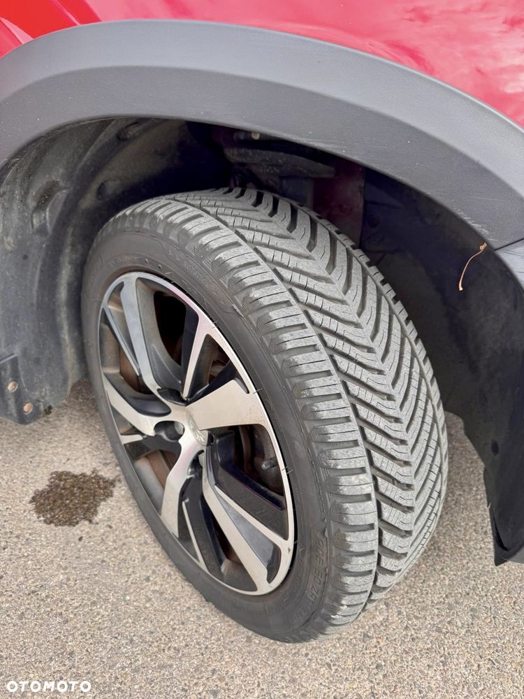 Peugeot 2008 1.2 Pure Tech Allure S&S EAT6 - 8