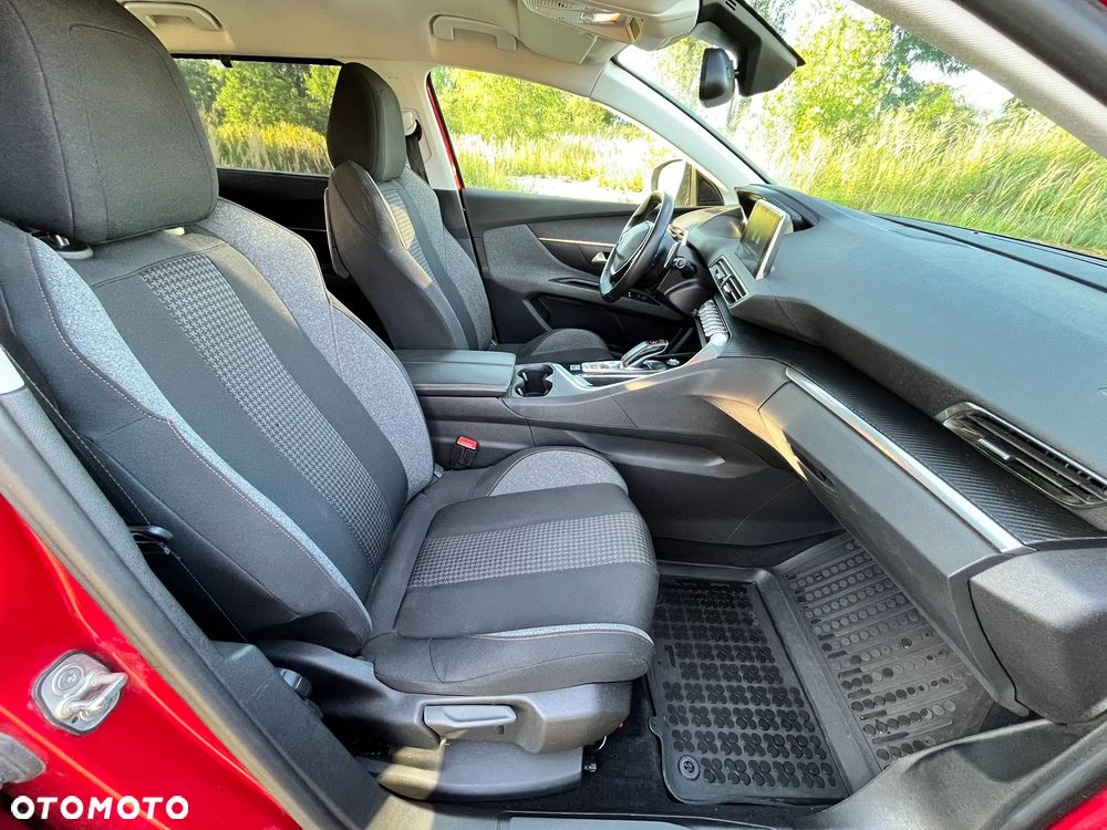 Peugeot 5008 1.5 BlueHDi Active S&S EAT8 - 34