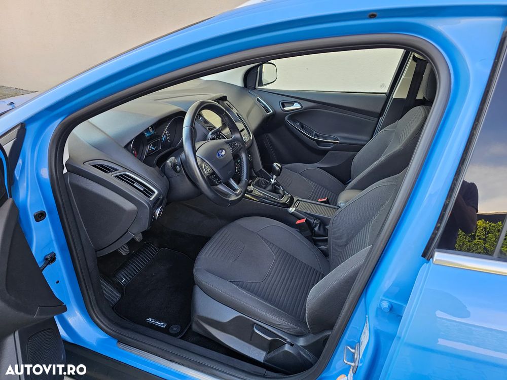 Ford Focus 1.0 EcoBoost Start-Stopp-System TITANIUM - 18