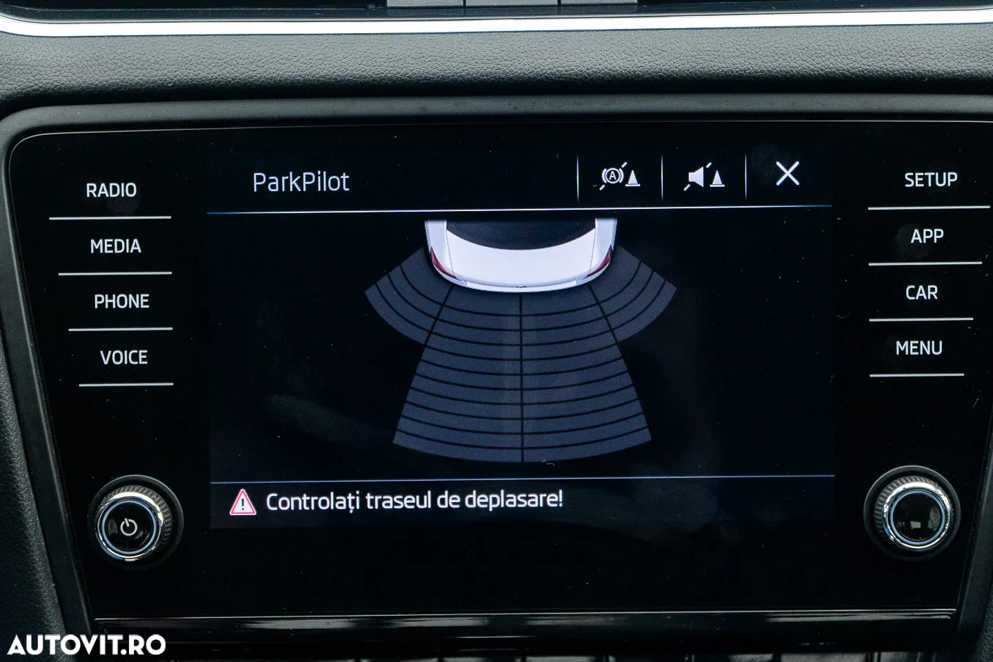 Skoda Octavia 2.0 TDI DSG Style - 32