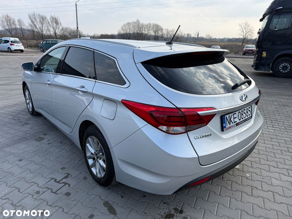 Hyundai i40 Kombi 1.7 CRDi Premium - 8