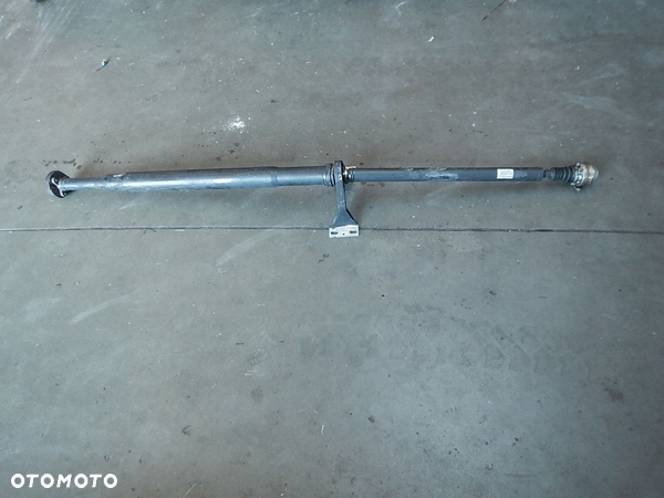 WĄŁ NAPEDOWY MERCEDES GLA W156 A2460000