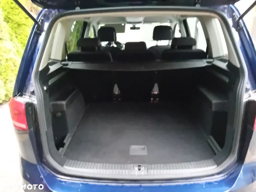 Volkswagen Touran 1.2 TSI BMT Trendline - 16