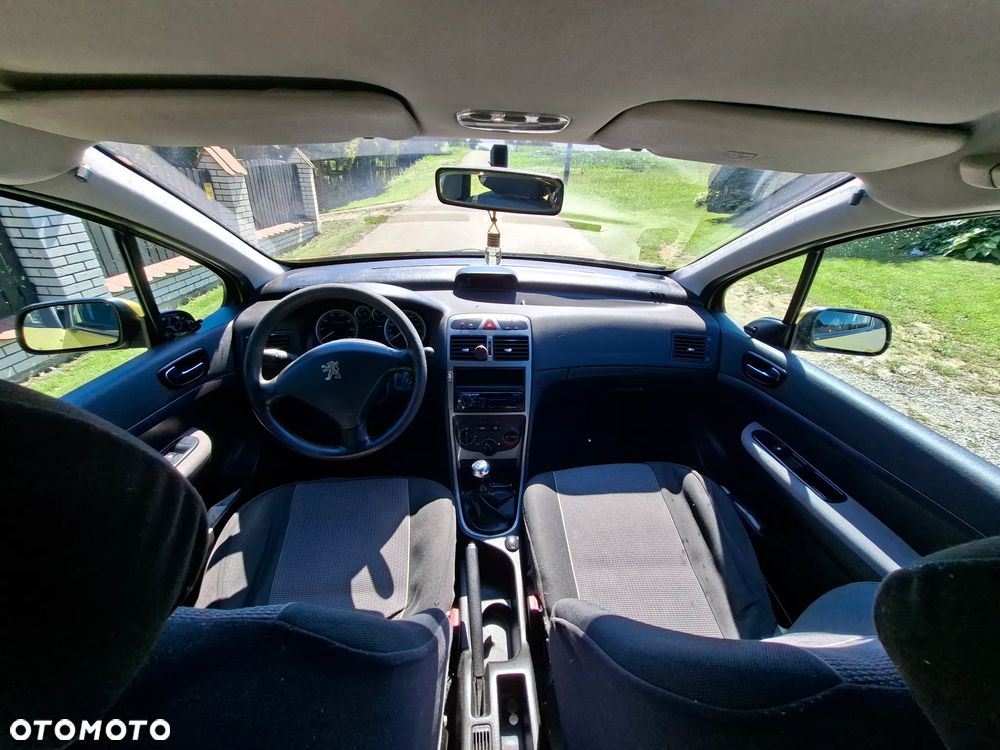 Peugeot 307 1.4 XR - 8