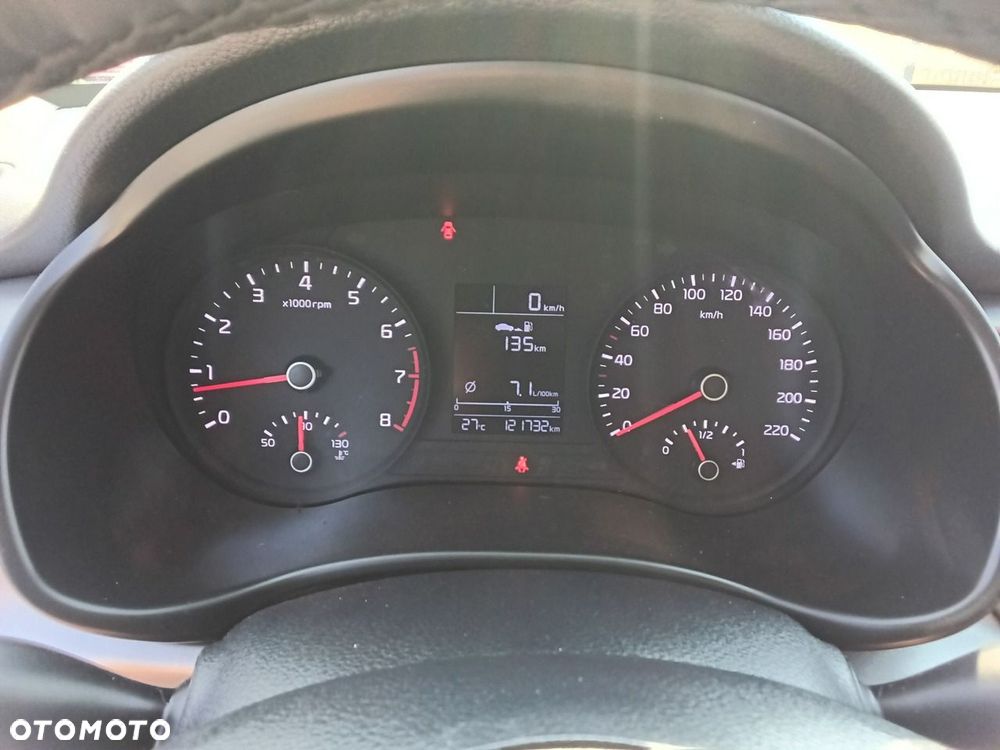 Kia Rio - 26