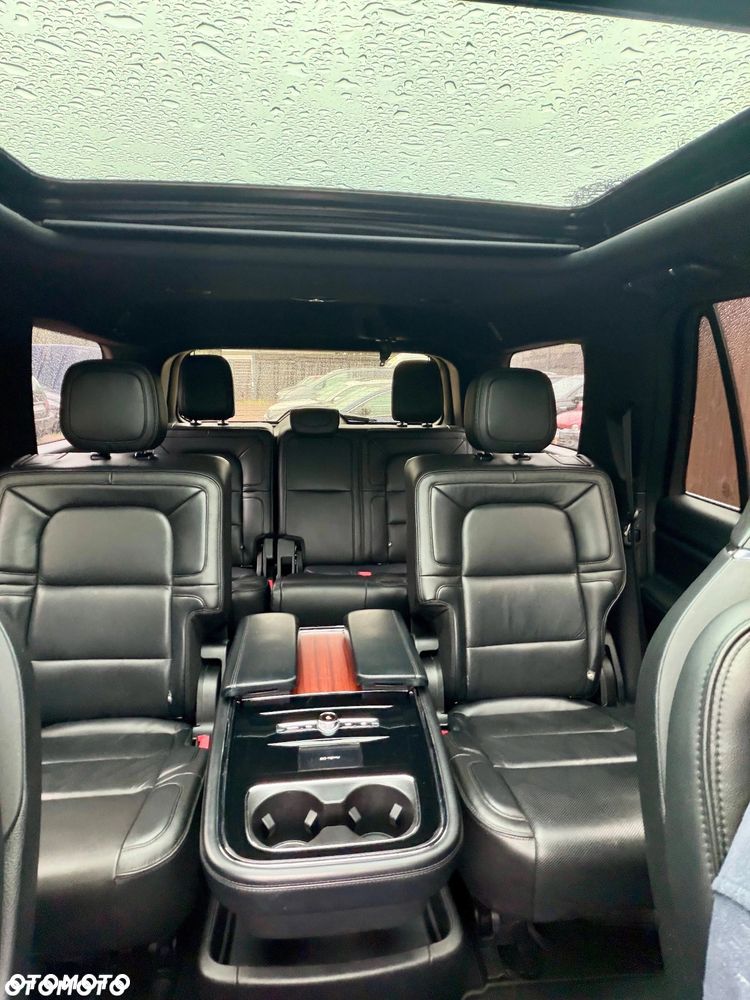 Lincoln Navigator - 28
