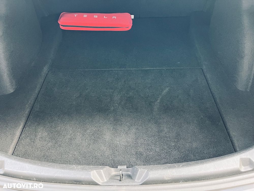 Tesla Model 3 Standard - 20