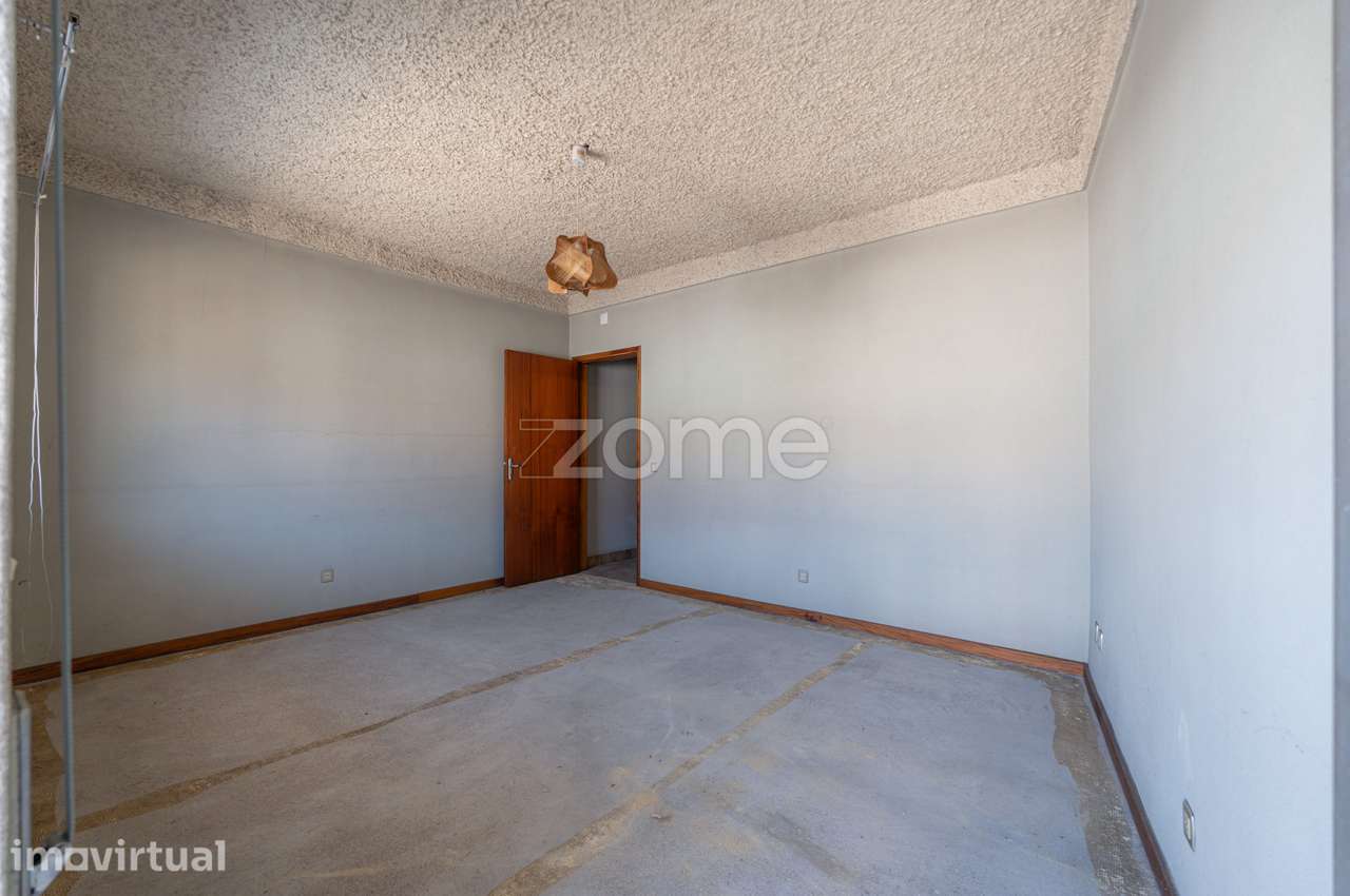 Moradia T2 com Garagem e Sótão em Ançã, Cantanhede - Grande imagem: 5/28