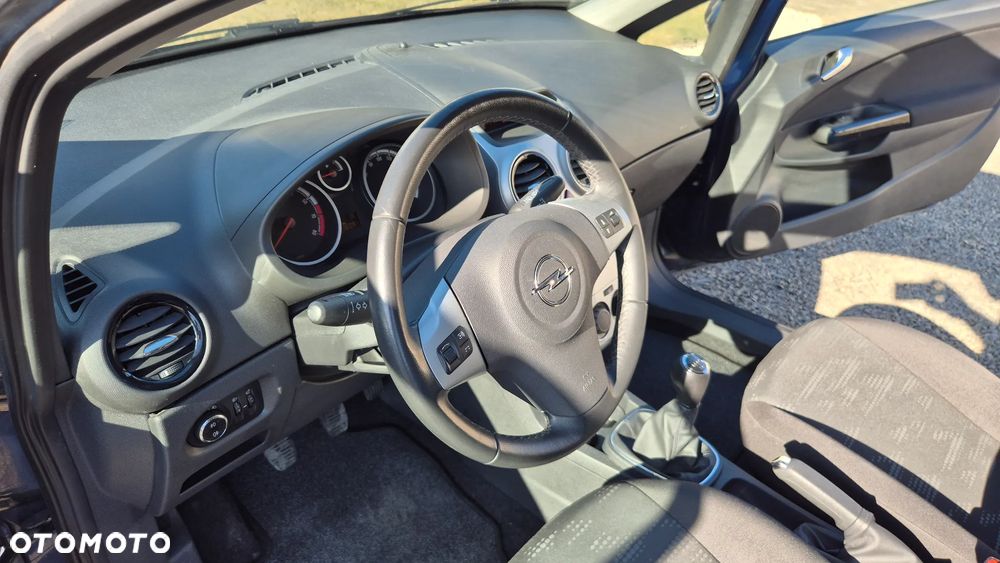 Opel Corsa 1.4 16V Satellite - 17