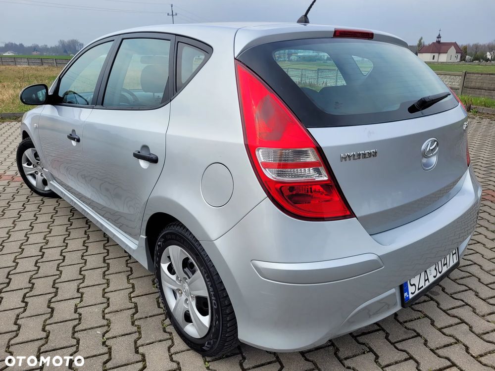 Hyundai i30 1.4 Blue Comfort - 38