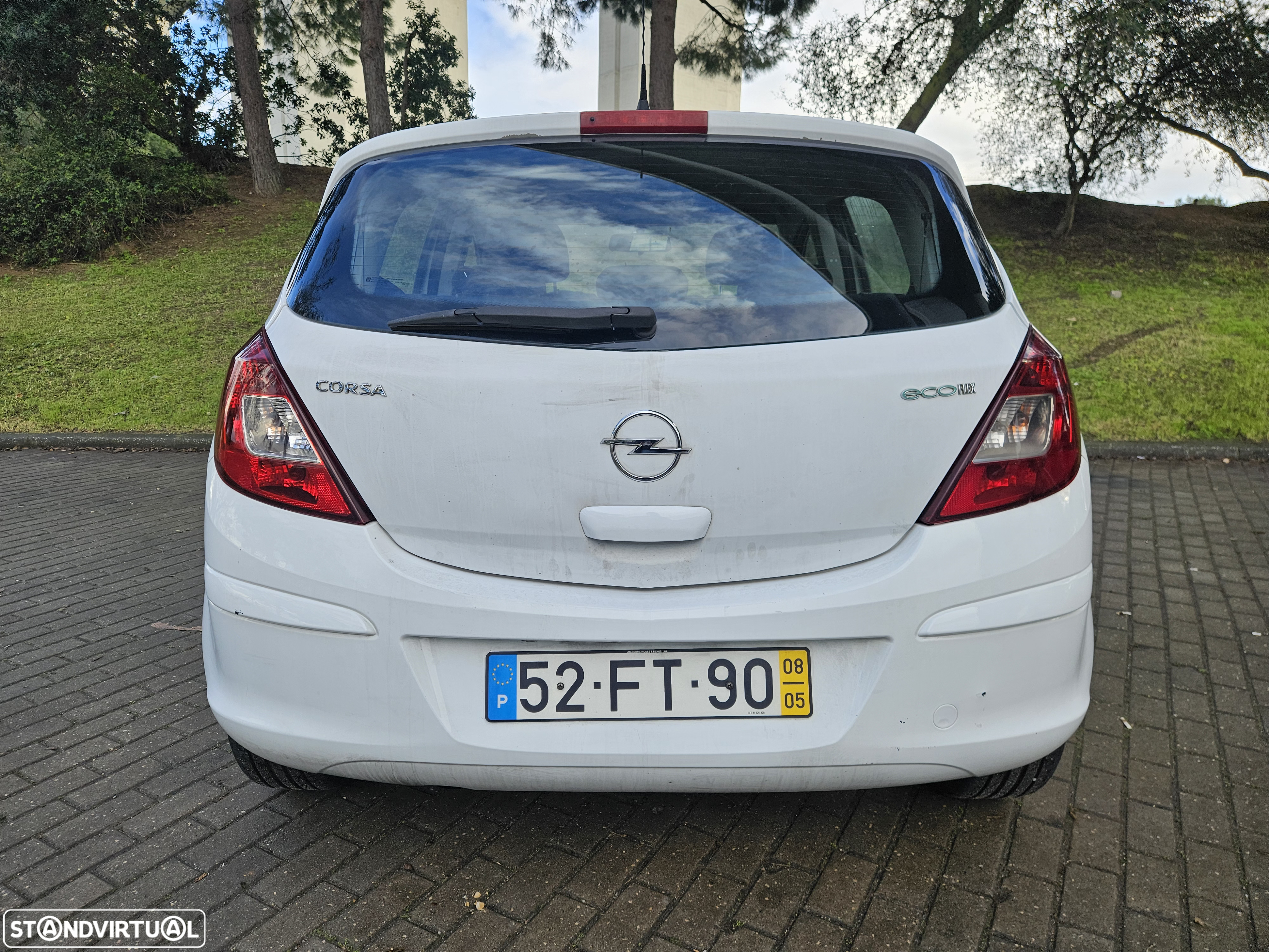 Opel Corsa 1.3 CDTi Enjoy EcoFLEX - 4