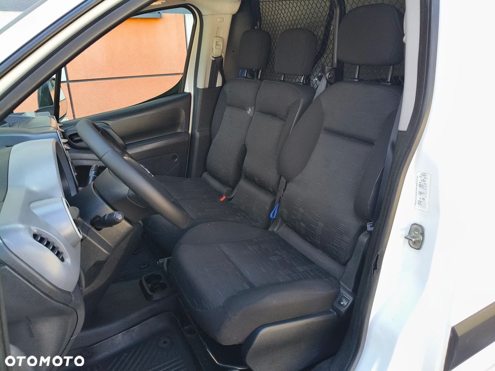 Citroën BERLINGO 1.6 HDI (90KM) 5-BIEGÓW (L1H1) KLIMA WEBASTO STAN IDEALNY 100% BEZWYPADKOWY SERWIS KM NIE MA RDZY - 9